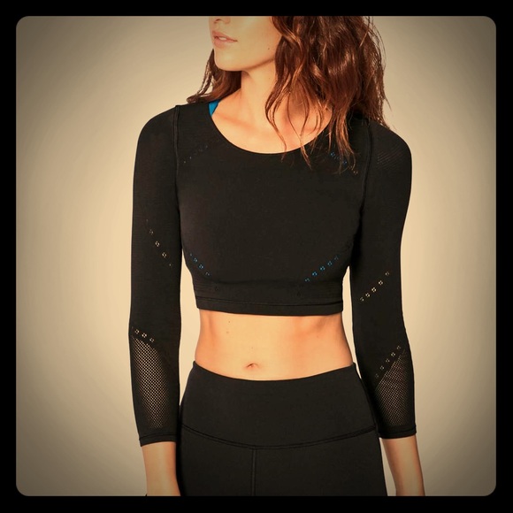 what is a size 6 in lululemon tops